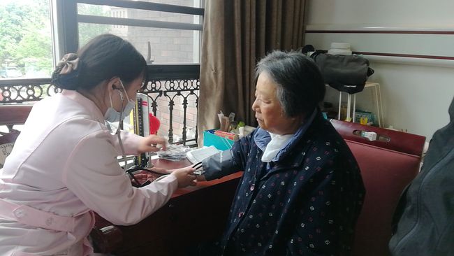 常見養(yǎng)老機(jī)構(gòu)怎么收費(fèi)的呢？(圖4)